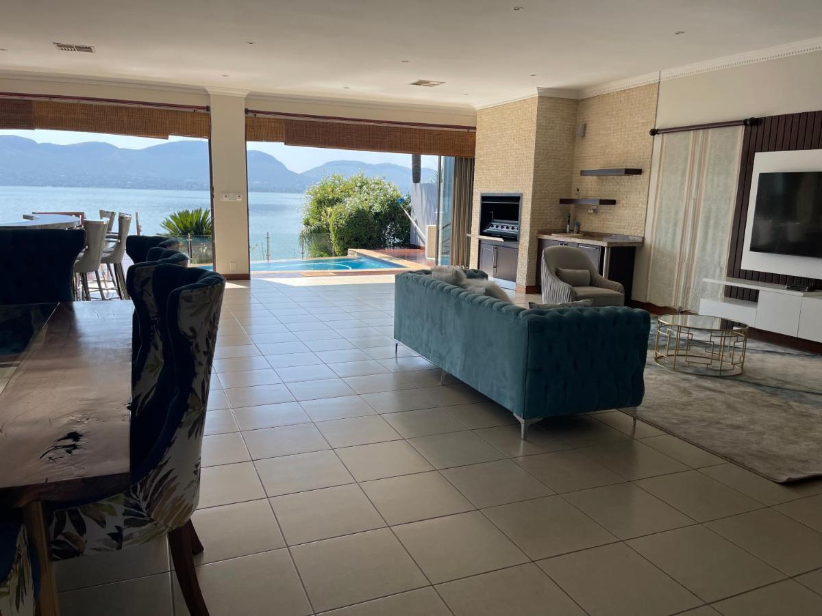 Vila Dam View House Hartbeespoort Exteriér fotografie