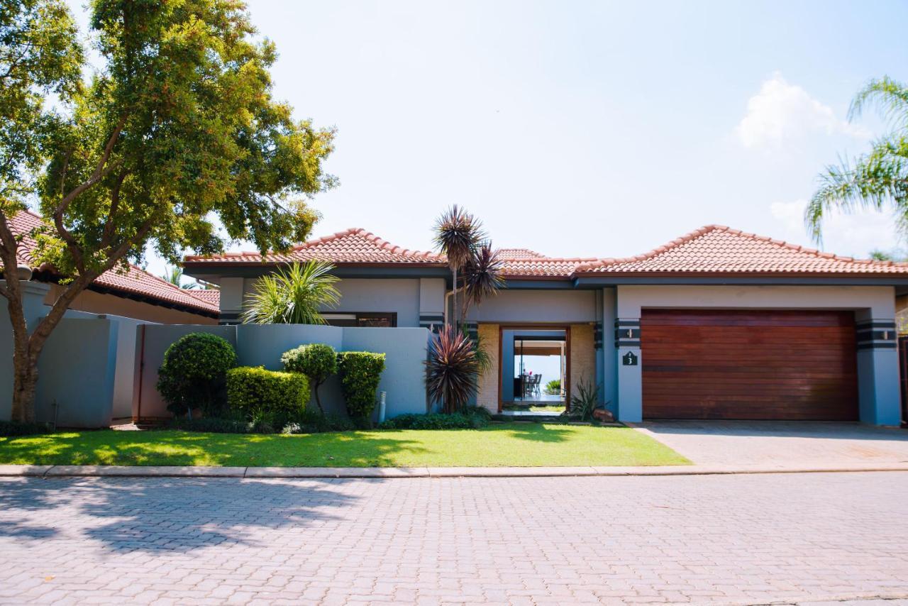 Vila Dam View House Hartbeespoort Exteriér fotografie